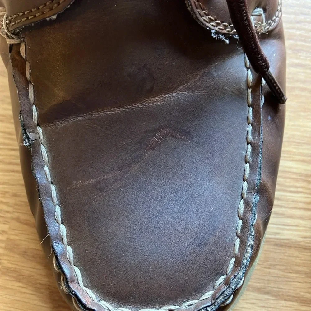 Men’s Faded Glory dark brown casual lace-up boat shoes. Size 9. Preowned.